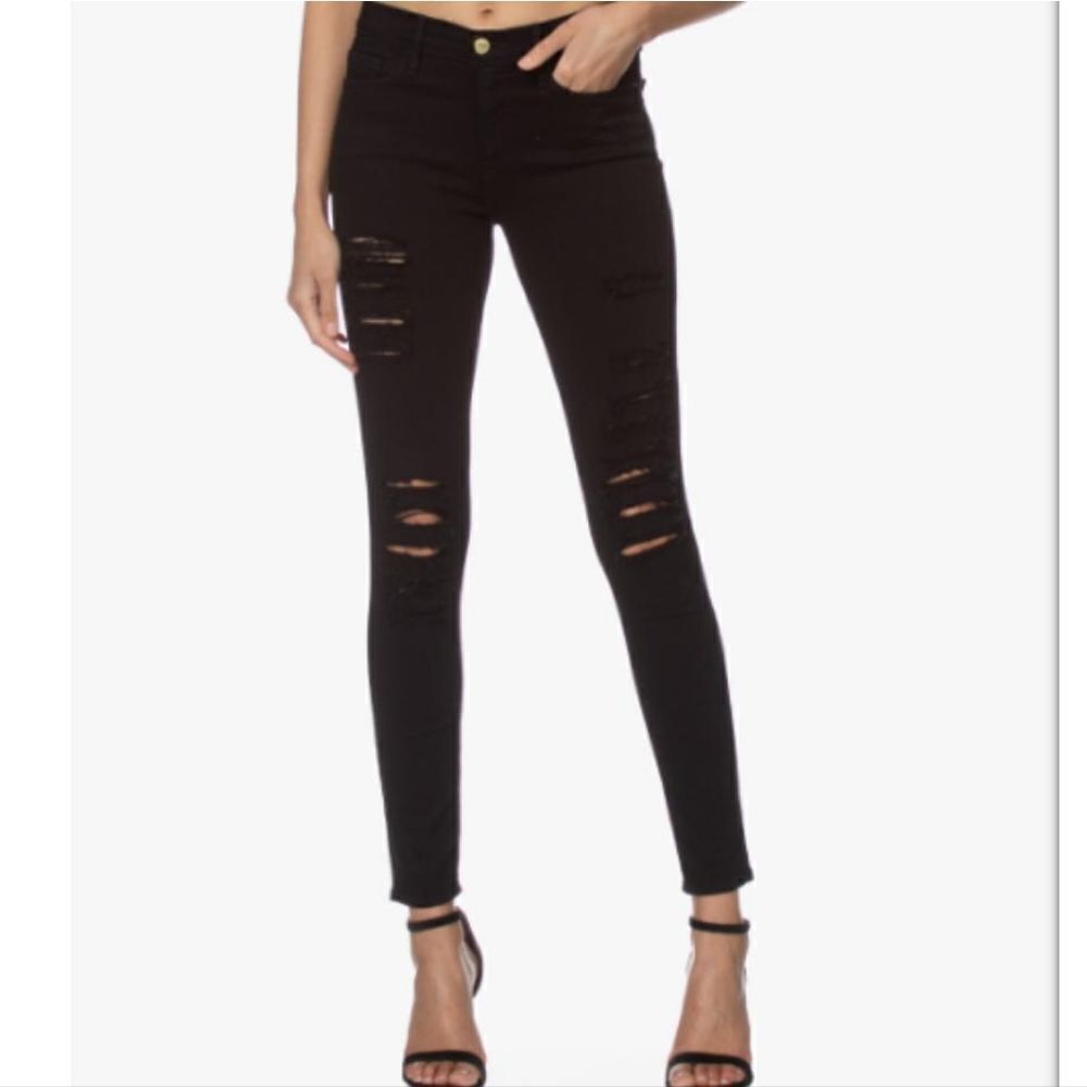 Frame le skinny de jeanne Distressed ankle jeans size 30 solid black